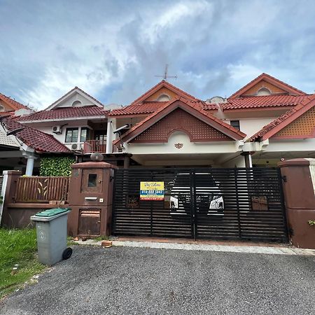 Rini Utama Homestay סקודאי מראה חיצוני תמונה